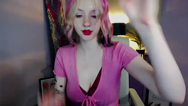 MadelineLust online show from 12/08/24, 04:07