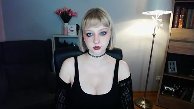 MadelineLust online show from 09/28/25, 01:27