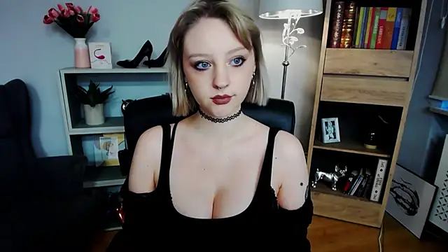 MadelineLust online show from 10/26/25, 02:34