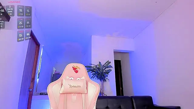 Snapshot of Pretty_Mariangel chatting on 01/23/25, 12:30 Pretty Mariangel online show from 01/23/25, 12:30