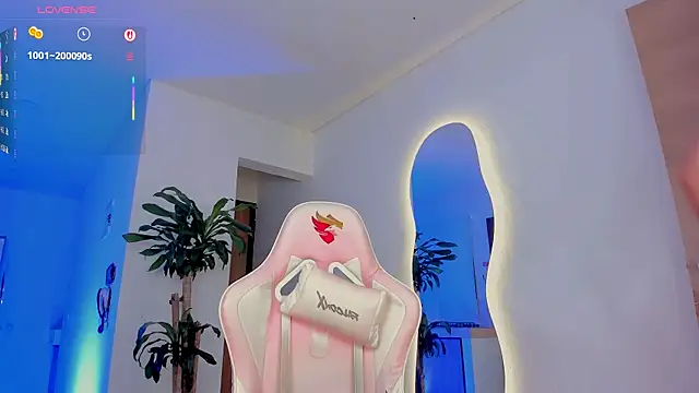 Snapshot of Pretty_Mariangel chatting on 10/05/25, 10:02 Pretty Mariangel online show from 10/05/25, 10:02