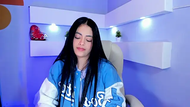 EmilyWalker11 online show from 01/21/25, 07:26