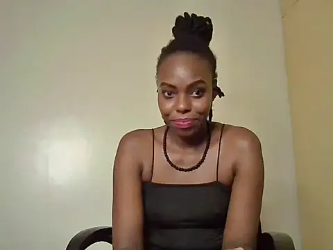 Snapshot of naughty_ebony-queen chatting on 12/20/24, 03:31 naughty ebony-queen online show from 12/20/24, 03:31