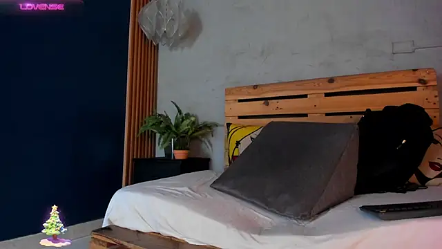 french sexx online show from 12/19/24, 04:34