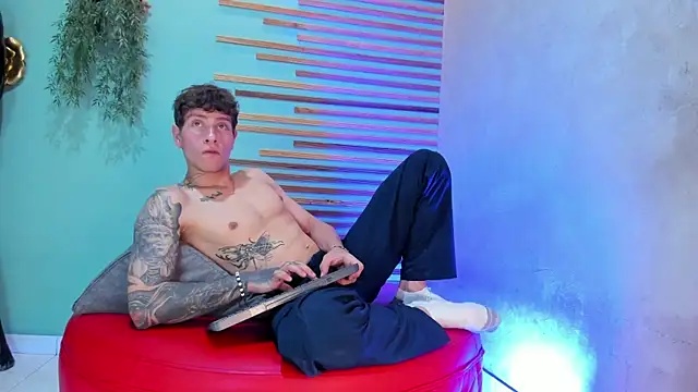 french sexx online show from 11/08/25, 07:34