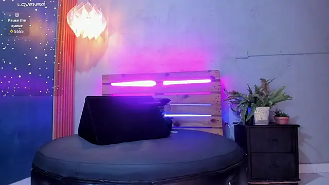 french sexx online show from 11/30/25, 02:10