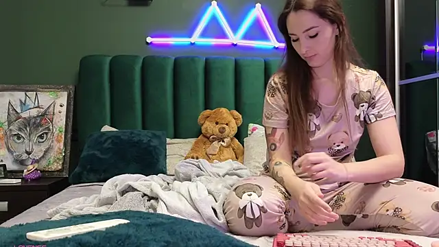 Snapshot of kimmie_meow chatting on 12/05/25, 07:21 kimmie meow online show from 12/05/25, 07:21