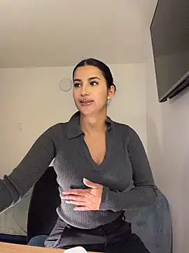 Kimm khalifa online show from 06/11/26, 06:11