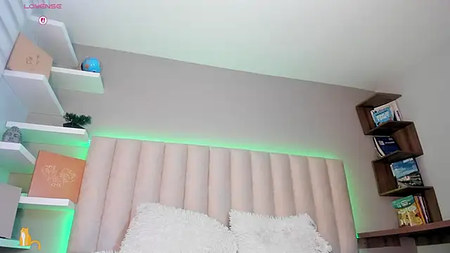 Sally  Walker online show from 10/16/25, 03:07