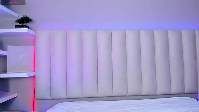 Sally  Walker online show from 11/07/25, 03:06