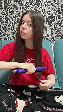 Kimi Ass online show from 06/11/26, 09:18