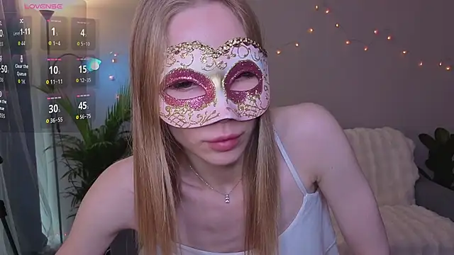 Snapshot of Elis_Fox chatting on 09/21/25, 11:12 Elis Fox online show from 09/21/25, 11:12