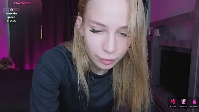 Snapshot of Elis_Fox chatting on 03/08/26, 11:14 Elis Fox online show from 03/08/26, 11:14