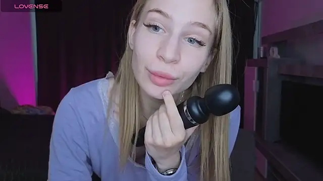 Snapshot of Elis_Fox chatting on 03/09/26, 11:03 Elis Fox online show from 03/09/26, 11:03