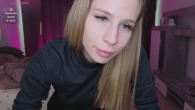 Snapshot of Elis_Fox chatting on 03/23/26, 12:20 Elis Fox online show from 03/23/26, 12:20