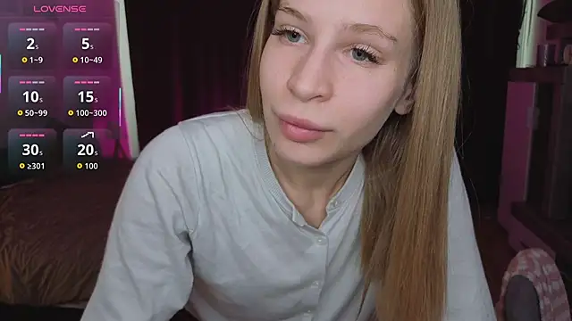 Snapshot of Elis_Fox chatting on 04/13/26, 11:05 Elis Fox online show from 04/13/26, 11:05