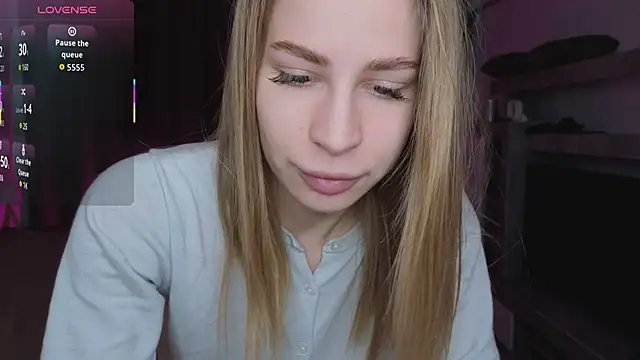 Snapshot of Elis_Fox chatting on 04/16/26, 11:00 Elis Fox online show from 04/16/26, 11:00
