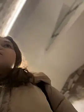 Snapshot of Times__Square chatting on 01/18/25, 06:13 Times Square online show from 01/18/25, 06:13