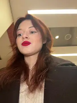 Snapshot of Times__Square chatting on 02/28/25, 05:04 Times Square online show from 02/28/25, 05:04