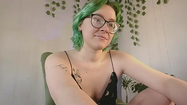 Snapshot of alisahug chatting on 01/15/25, 07:05 alisahug online show from 01/15/25, 07:05