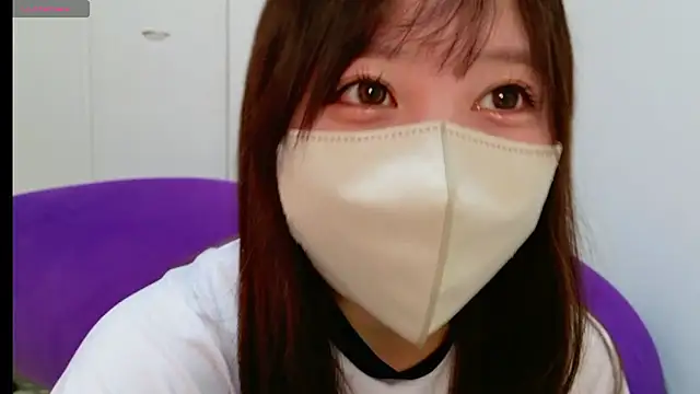 Snapshot of sara-a-jp chatting on 12/22/25, 03:03 sara-a-jp online show from 12/22/25, 03:03