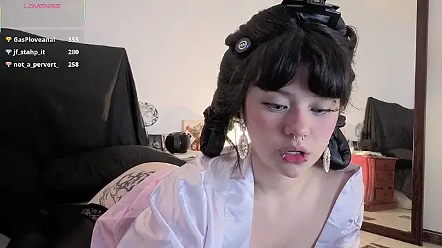Snapshot of sweet_soup chatting on 06/05/26, 10:59 sweet soup online show from 06/05/26, 10:59