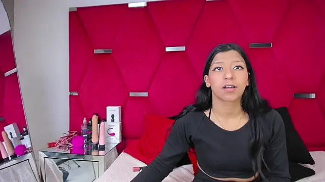 VaneLin18 online show from 09/25/25, 06:00