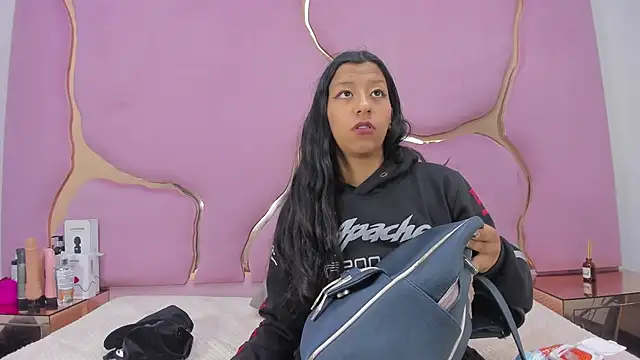 VaneLin18 online show from 09/30/25, 07:19