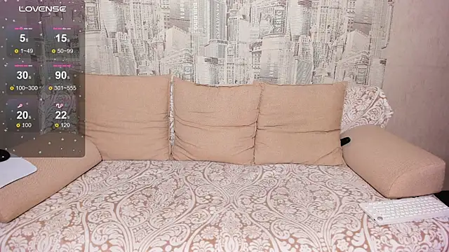 NikkiNSerdron online show from 09/14/25, 09:08