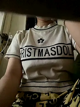 Snapshot of Tuongvy05 chatting on 11/03/25, 01:19 Tuongvy05 online show from 11/03/25, 01:19