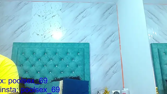 Snapshot of Poolsex_69 chatting on 12/21/24, 09:47 Poolsex 69 online show from 12/21/24, 09:47