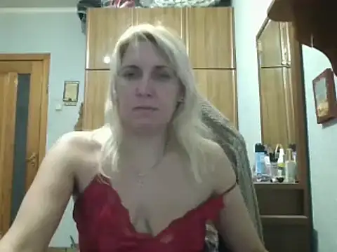 IrinaB1 online show from 12/19/25, 09:33
