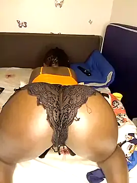 Snapshot of Queen-sluty2 chatting on 03/10/25, 08:23 Queen-sluty2 online show from 03/10/25, 08:23