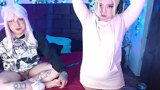 the lesbian game online show from 09/24/25, 03:32