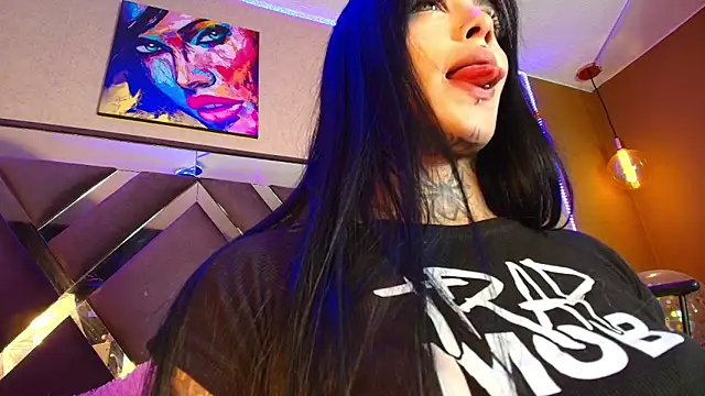 Snapshot of SamanthaaSutra chatting on 12/13/25, 08:04 SamanthaaSutra online show from 12/13/25, 08:04