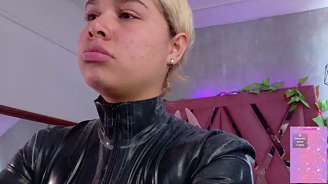 Haelycute online show from 11/29/25, 12:41