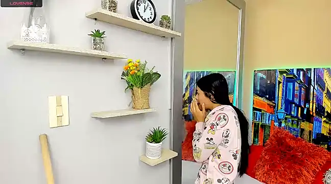 CristalLoren online show from 02/06/25, 11:43