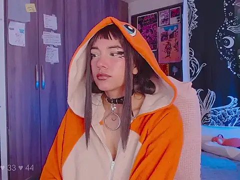 melissahowl online show from 10/31/25, 01:12