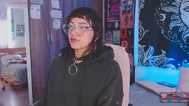 melissahowl online show from 11/06/25, 04:30