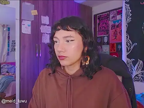 melissahowl online show from 11/12/25, 12:33