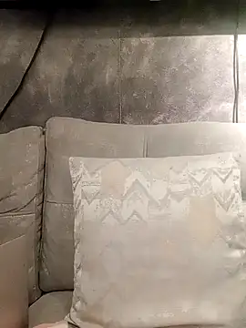 IsisBlake online show from 01/05/25, 12:20