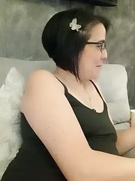 IsisBlake online show from 01/06/25, 02:58