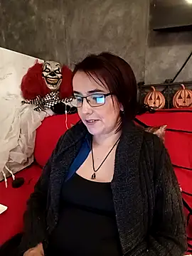 IsisBlake online show from 10/05/25, 03:10