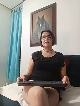 IsisBlake online show from 05/17/26, 03:04