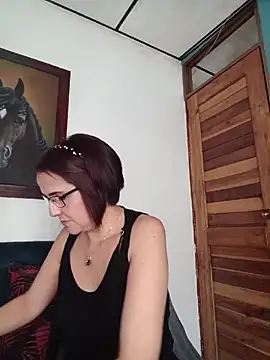 IsisBlake online show from 05/31/26, 07:37