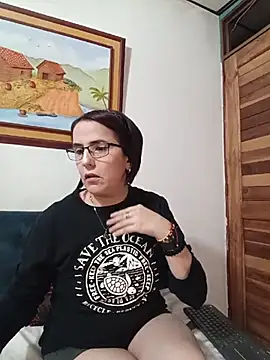 IsisBlake online show from 06/10/26, 03:07