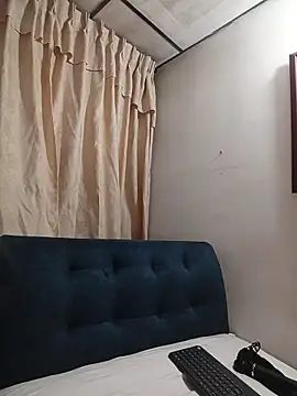 IsisBlake online show from 06/15/26, 02:14