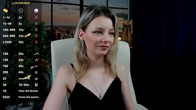 Snapshot of pretty_little_thing chatting on 01/26/25, 02:03 pretty little thing online show from 01/26/25, 02:03