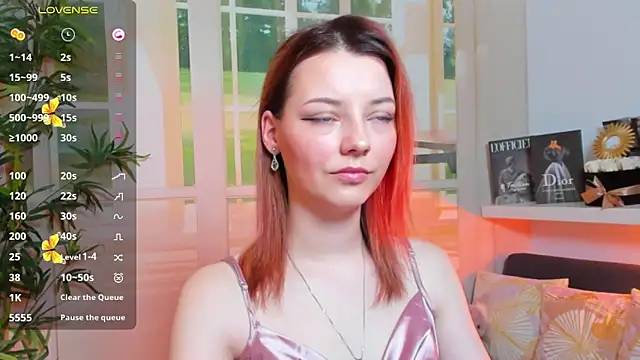 Snapshot of pretty_little_thing chatting on 03/05/25, 01:39 pretty little thing online show from 03/05/25, 01:39