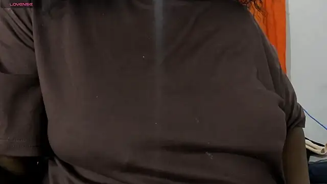 lilybaudyn  online show from 06/14/26, 08:38